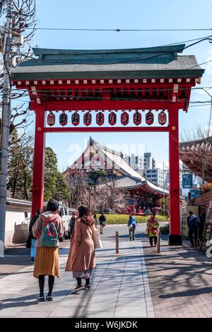 Buddhistische Tempel Komplex, Senso-ji in Asakusa Tempel oder Schrein, Asakusa, Tokyo, Japan Stockfoto