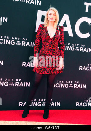 Hollywood, Kalifornien, USA, 1. August 2019 Lola Lennox sorgt Twentieth Century Fox die Weltpremiere von "The Art Of Racing In The Rain" am 1. August 2019 im El Capitan Theatre in Hollywood, Kalifornien, USA. Foto von Barry King/Alamy leben Nachrichten Stockfoto