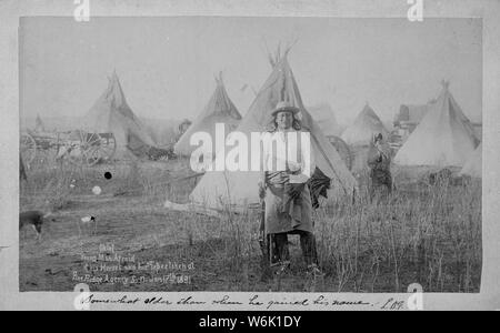 Pine Ridge Agentur, junger Mann Angst, seine Pferde und seine Tepee an, Jan. 17, 1891[Sioux]. Stockfoto