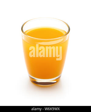 Glas frisch gepresster Orangensaft auf weißem Hintergrund- clipping path enthalten Stockfoto