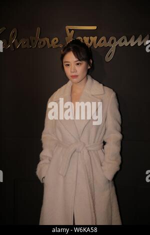 Chinesische Schauspielerin Sandra Ma Sichun kommt für Mode der Salvatore Ferragamo zeigen während der Mailand Fashion Week Herbst/Winter 2018 in Mailand, Italien, 24. Stockfoto