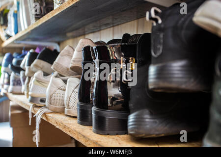 Schuhe voll mit Kacke Schuhe voll mit Kacke