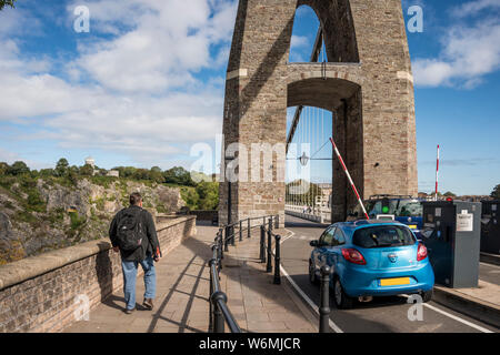 Die Clifton Suspension Bridge spanning Avon Gorge und den Fluss Avon, Bristol, Großbritannien Stockfoto