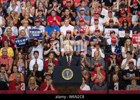 Cincinnati, USA. 01 Aug, 2019. Mike Pence spricht während der Rallye. Präsident Trump und Vice President Mike Pence eine Rallye an den US Bank Arena in Cincinnati, Ohio statt. Credit: SOPA Images Limited/Alamy leben Nachrichten Stockfoto