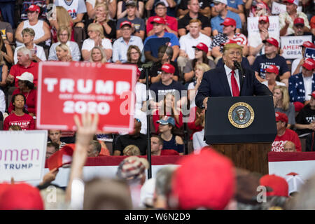 Cincinnati, USA. 01 Aug, 2019. Donald Trump spricht während der Rallye. Präsident Trump und Vice President Mike Pence eine Rallye an den US Bank Arena in Cincinnati, Ohio statt. Credit: SOPA Images Limited/Alamy leben Nachrichten Stockfoto