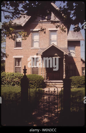 Gepflegtes Haus auf Franklin Street Stockfoto