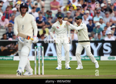 Australiens Steve Smith (Mitte) und David Warner bei Tag zwei der Asche Test Match bei Edgbaston, Birmingham. Stockfoto