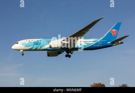 China Southern Boeing 787 Dreamliner Landing Stockfoto