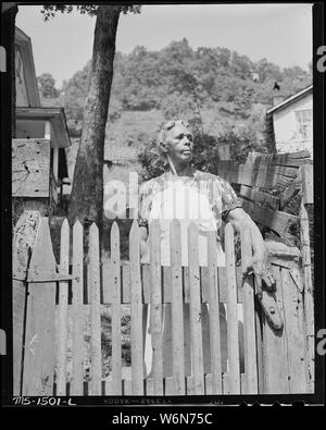 Die Witwe von Bergmann. Sie lebt auf staatliche Altersrente. Gilliam, Kohle und Koks, Gilliam Mine, Gilliam, McDowell County, West Virginia. Stockfoto