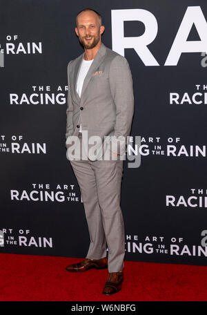 Los Angeles, CA - August 01, 2019: Ian See besucht die Premiere von "Die Kunst des Laufens in der Regen" am El Capitan Theatre statt Stockfoto