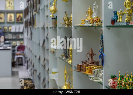 Souvenirs aus dem Heiligen Land auf Verkauf in der Altstadt. Jerusalem, Israel Stockfoto