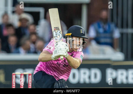 London, Großbritannien, 1. August 2019. Eoin Morgan schlagen für Middlesex gegen Kent Spitfires in der Vitalität Blast T20 Cricket Match an den Lords. David Rowe/Alamy leben Nachrichten Stockfoto