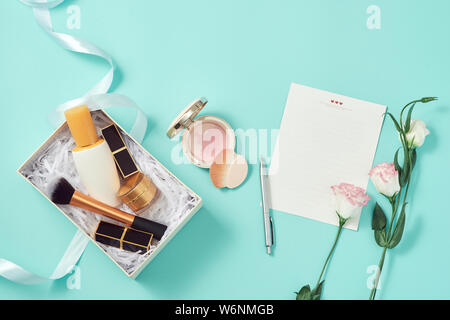 Make Ups und Kosmetik Set Geschenk Stockfoto