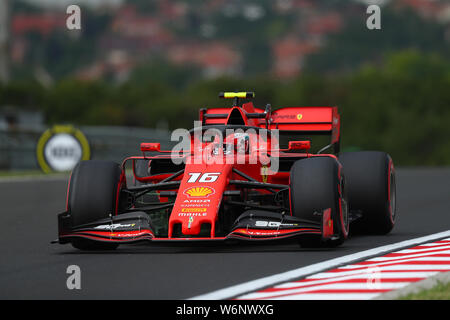 Budapest, Ungarn. 02 August, 2019. Charles Leclerc der Scuderia Ferrari am Anschluss während der Praxis für die F1 Gran Prix von Ungarn Credit: Marco Canoniero/Alamy leben Nachrichten Stockfoto