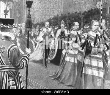 'Princess Alexandra als Königin von England: Ihre Majestät, die durch den Königlichen Galerie bei der Eröffnung von König Edward VII Erste Parlament, 14. Februar 1901'. König Edward VII (1841-1910) und seiner Frau Alexandra von Dänemark (1844-1925) in den Houses of Parliament in Westminster. Nach dem Tod seiner Mutter Königin Victoria am 22. Januar 1901, Edward wurde König des Vereinigten Königreichs, und Alexandra wurde Queen Consort. Von "The Illustrated London News Record der glorreichen Herrschaft der Königin Victoria 1574: das Leben und den Beitritt von König Edward VII. und das Leben der Königin Alexandra". [L Stockfoto