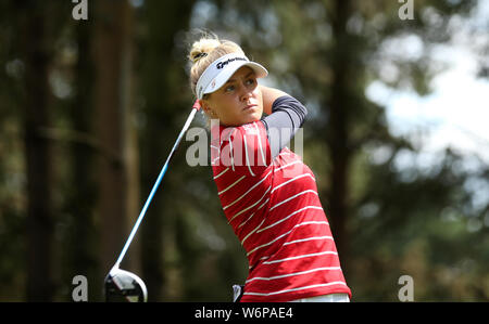 England's Charley Rumpf T-Stücken aus der elfte Loch während des Tag zwei Der AIG Frauen British Open in Woburn Golf Club, ein wenig Brickhill. Stockfoto