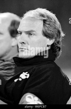 TERRY YORATH, WALES UND BRADFORD CITY MANAGER, 1989 Stockfoto