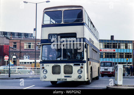 Eine frühe Bristol VR Double Decker Bus betrieben von Sheffield. Beachten Sie, dass Exchange von Whitbread Brauerei, Bridge Street, die längst verschwunden. Bild am 28. September 1976 Stockfoto