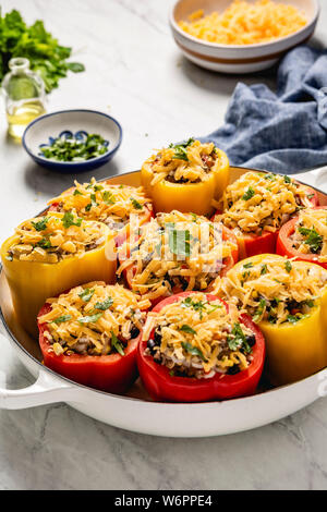 Mexikanische gefüllte Paprika Stockfoto