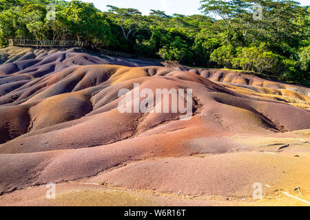 Sieben farbige Erde (Sandstein Bildung mit sieben Farben) auf Mauritius, Chamarel, Indischer Ozean Stockfoto