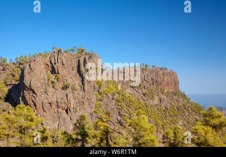 Gran Canaria, Juli, Blick Richtung steilen Klippe Morro Guanil, blauer Himmel Stockfoto