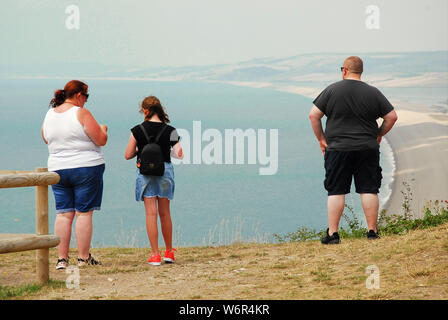 Portland, Dorset. 2. August 2019. UK Wetter. Die Menschen genießen die Sonne auf der Insel und in Dorset. Credit: stuart Hartmut Ost/Alamy leben Nachrichten Stockfoto