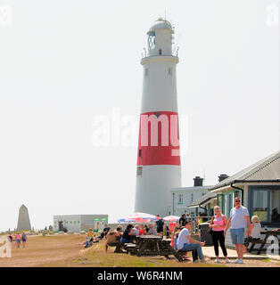 Portland, Dorset. 2. August 2019. UK Wetter. Die Menschen genießen die Sonne auf der Insel und in Dorset. Credit: stuart Hartmut Ost/Alamy leben Nachrichten Stockfoto