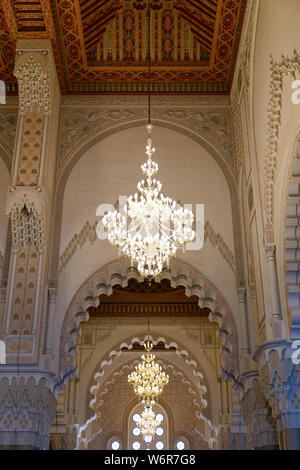 Casablanca, Marokko: März 01, 2019: Innenraum der Moschee Hassan II in Casablanca, Marokko, Afrika. Stockfoto