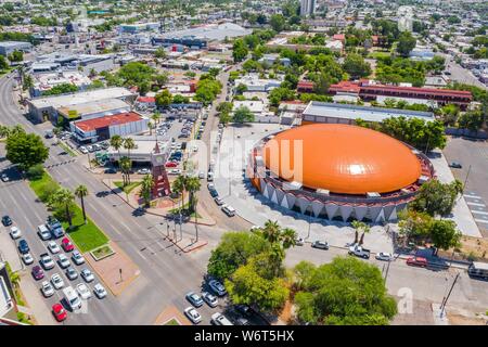 Luftbild oder Stadt Landschaft der Sonoran Arena früher genannt, Turnhalle in Hermosillo, Sonora. Einer der Hauptstraßen dieser Stadt ist von Rodriguez Boulevard. (Foto: LuisGutierrez/NortePhoto.com) Vista aerea o paisaje de Ciudad de la Arena Sonora antes llamado gimnacio del Estado de Hermosillo, Sonora. Se ubica en el bulevar Rodriguez una de las principales avenidas De esta Ciudad. (Foto: LuisGutierrez/NortePhoto.com) Stockfoto