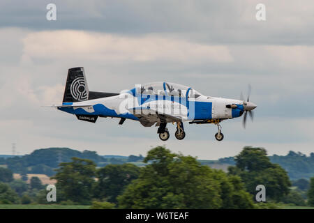 Hellenic Air Force Beechcraft T-6A Texan II (Team Daedalus) Flying Display an der Royal Navy International Air Tag, RNAS Yeovilton, Großbritannien am 13/07/19. Stockfoto