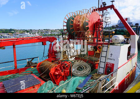 HOWTH, Irland - 27 May 2019 - Fischerboote in Howth, einem Fischerdorf und Vorort von Dublin, Hauptstadt von Irland. Stockfoto