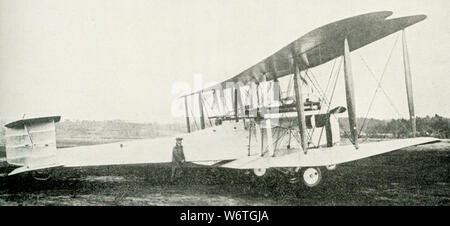 Dieses Foto stammt aus den frühen 1920er Jahren. Die Bildunterschrift lautet: Die britische Vickers-Vimy Bombardierung Ebene, die die ersten nicht-stop Flug über den Atlantik, 16. Juni 1919. Stockfoto