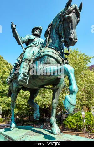 Den Haag, Reiterstandbild Wilhelm I., Prinz von Oranien, auch als William die Stille - Willem de Zwijger - gegenüber dem Königlichen Palast Noordeinde bekannt. Stockfoto