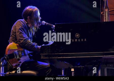 Wickham, Großbritannien. 02 Aug, 2019. Reno Jazz Festival Preisträger Stanley Jordan, Amerikanische Fusion Jazz Singer Songwriter, Gitarrist und Pianist führt live auf der Bühne bei Wickham Festival am 2. Tag im Wickham, Hampshire. Credit: SOPA Images Limited/Alamy leben Nachrichten Stockfoto