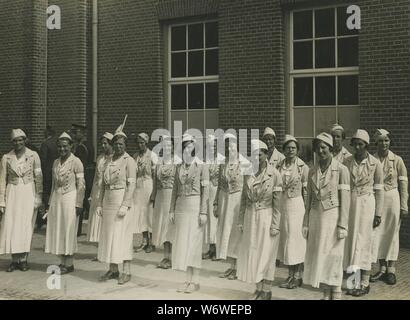 De Groep van het damesvendel Burgerwacht van Rotterdam onder Leiding van nicht Stockfoto