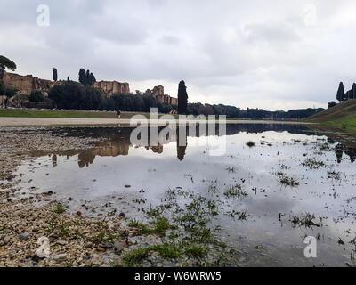 Die römische Circo Massimo nach einem regnerischen Tag Stockfoto