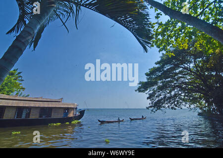 Vembanad See und Hausboot, Backwaters, Alleppey, Kerala, Indien Stockfoto