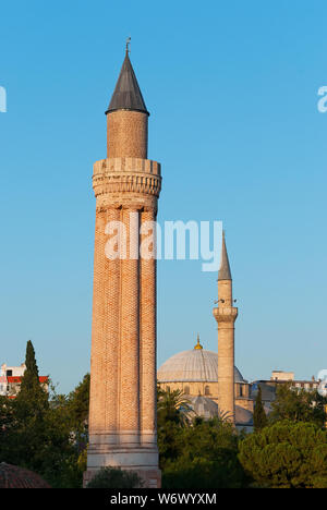 Historische Sehenswürdigkeit gerillte Minarett (Yivli Minare) Kaleici - Antalya Stockfoto