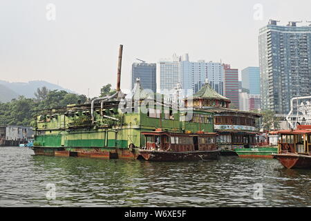 Schwimmende Restaurant Wohnräume, Hafen Aberdeen, Hong Kong Stockfoto