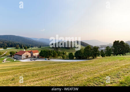 Sonnenuntergang an der Maso Spilzi. Folgaria, Trentino, Italien. Stockfoto