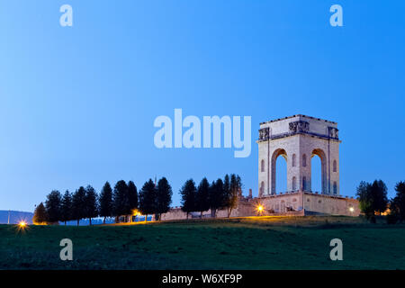 Die Leiten Denkmal ist einer der wichtigsten militärischen ossuaries des Ersten Weltkriegs. Asiago, der Provinz Vicenza, Venetien, Italien, Europa. Stockfoto