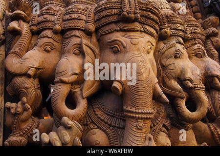 Ganesha-Statue zum Verkauf an Surajkund Kunsthandwerk Mela, Surajkund, Faridabad, Haryana, Indien Stockfoto