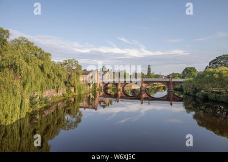 Dumfries in Schottland entlang des Flusses Nith Stockfoto