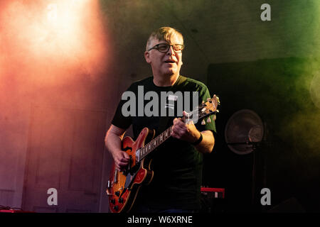 Fotos von Teenage Fanclub bei Sommer Nächte im Musikpavillon Kelvingrove Glasgow 30. Juli 2019 Musik fotografie Konzert Fotografie Stockfoto