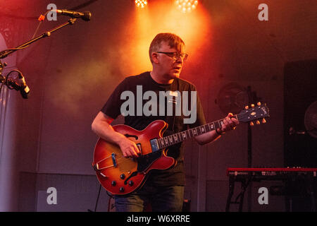 Fotos von Teenage Fanclub bei Sommer Nächte im Musikpavillon Kelvingrove Glasgow 30. Juli 2019 Musik fotografie Konzert Fotografie Stockfoto