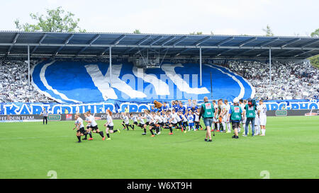 Karlsruhe, Deutschland. 03 Aug, 2019. Funktion Chöre der Fans. GES/Fußball/2. Bundesliga: Karlsruher SC - Dynamo Dresden, 03.08.2019 Fußball: 2. Bundesliga: KSC vs Dynamo Dresden, Karlsruhe, August 3, 2019 | Verwendung der weltweiten Kredit: dpa/Alamy leben Nachrichten Stockfoto