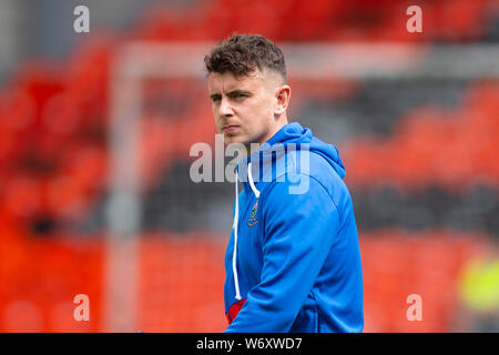 3. Aug. 2019, Tannadice Park, Dundee, Schottland, Ladbrokes Meisterschaft Fußball, Dundee United gegen Inverness Caledonian Thistle; Aaron Doran von Inverness Caledonian Thistle die Tonhöhe prüft vor dem Spiel. Stockfoto