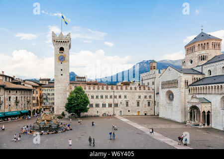 TRENTO, Italien - 18 Juli, 2019 - St. Vigil Dom, eine römisch-katholische Kathedrale in Trient, Italien Stockfoto