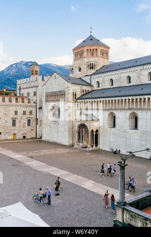 TRENTO, Italien - 18 Juli, 2019 - St. Vigil Dom, eine römisch-katholische Kathedrale in Trient, Italien Stockfoto