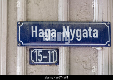 Göteborg, Schweden - 19 Juli, 2019: Blick auf das Schild Haga Nygata in Göteborg, Schweden. Stockfoto